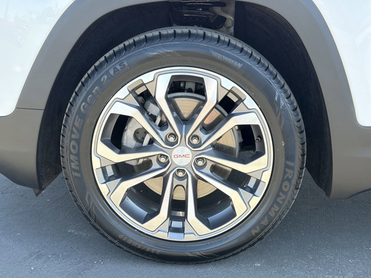 Used 2018 GMC Terrain SLT w/ Preferred Package image 9