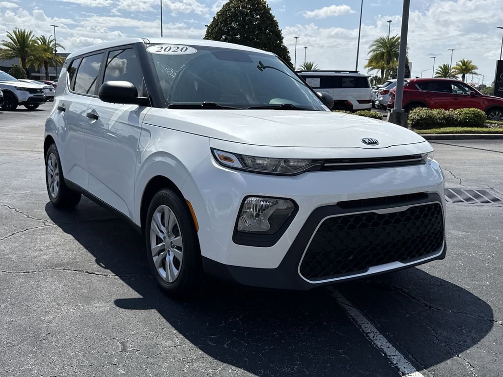 Used 2020 Kia Soul LX image 12