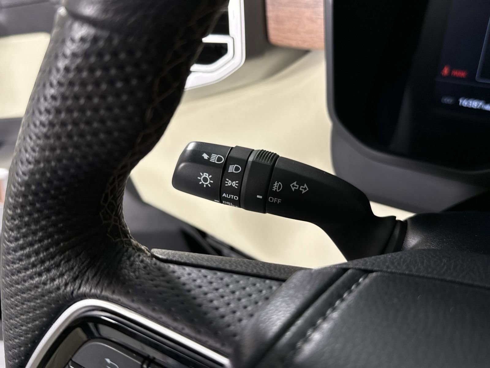 Used 2023 Toyota Tundra 1794 Edition image 15