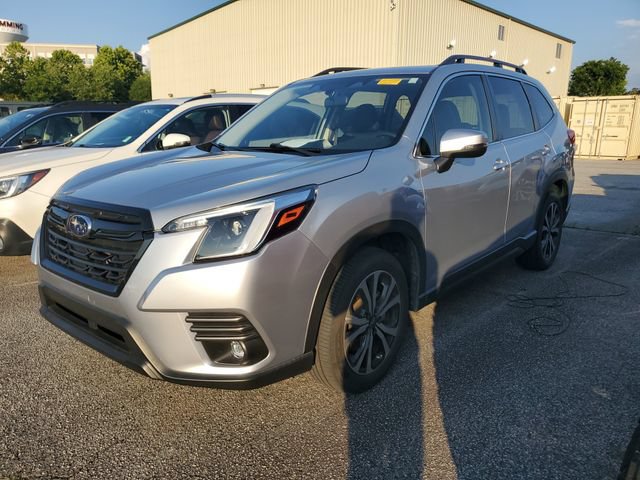Used 2024 Subaru Forester Limited AWD/4WD image 3