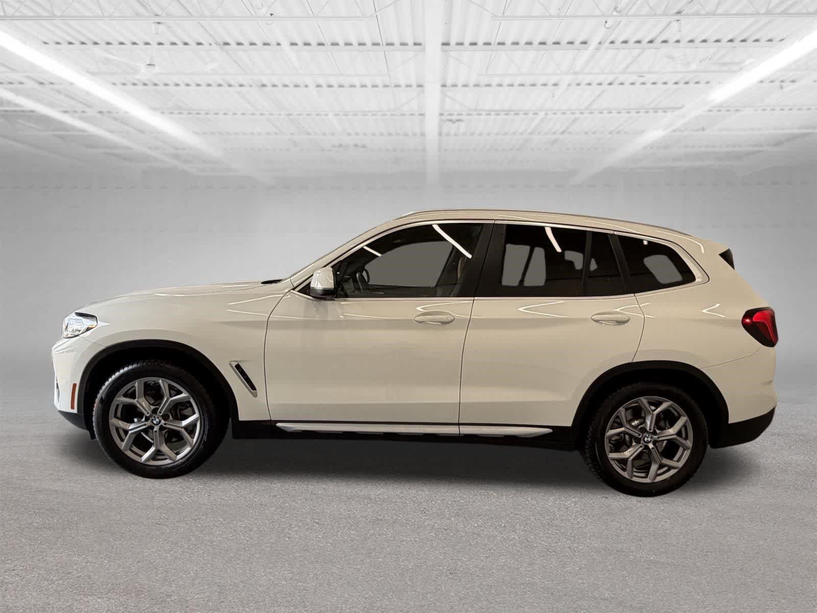 Used 2024 BMW X3 xDrive30i AWD/4WD image 2