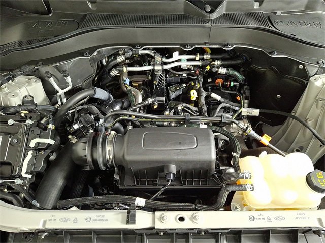 Used 2023 Ford Explorer XLT w/ Equipment Group 202A image 28
