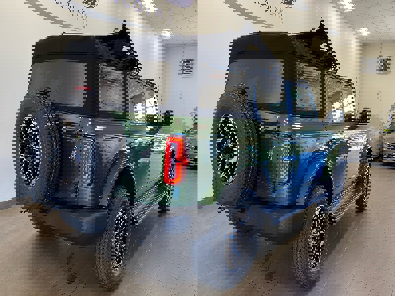 New 2025 Ford Bronco Outer Banks image 8