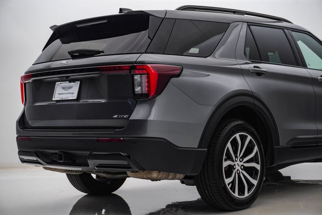 Used 2025 Ford Explorer ST-Line AWD/4WD image 12