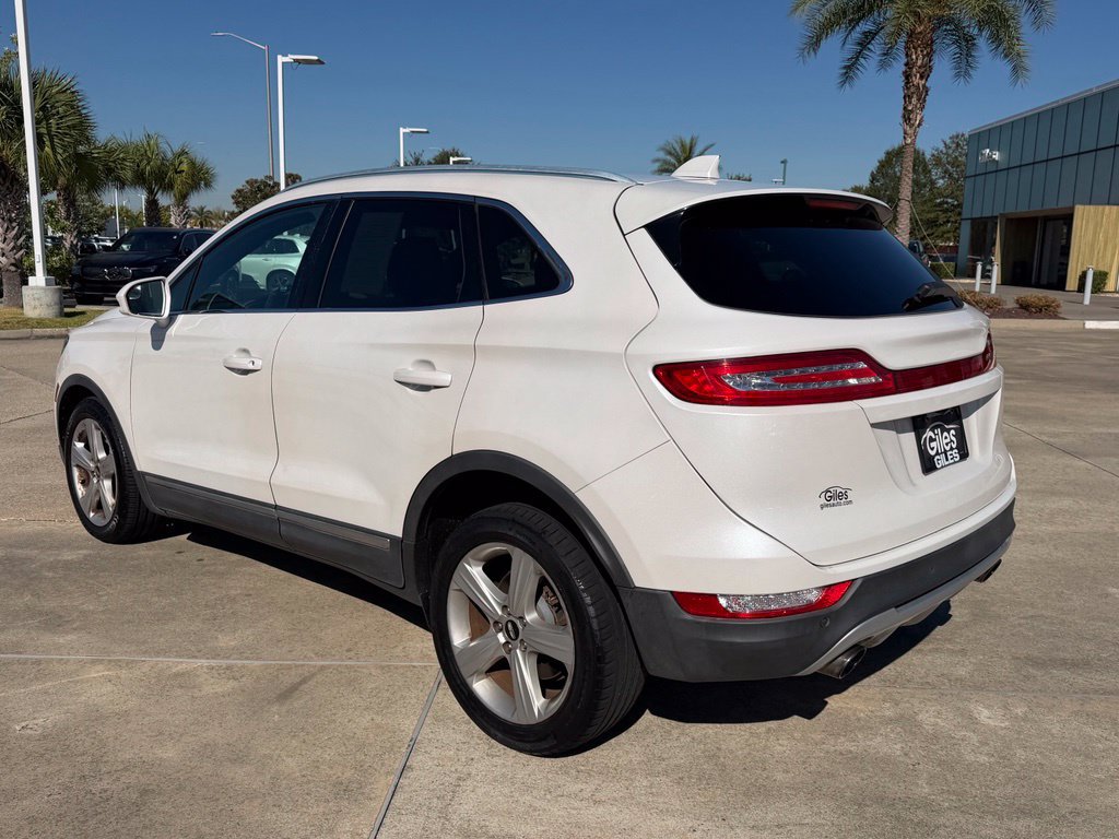 Used 2016 Lincoln MKC Premiere FWD image 3