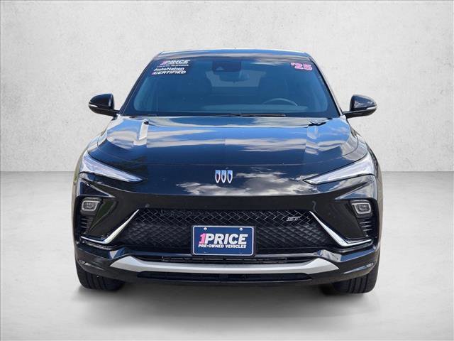 Used 2025 Buick Envista Sport Touring image 2