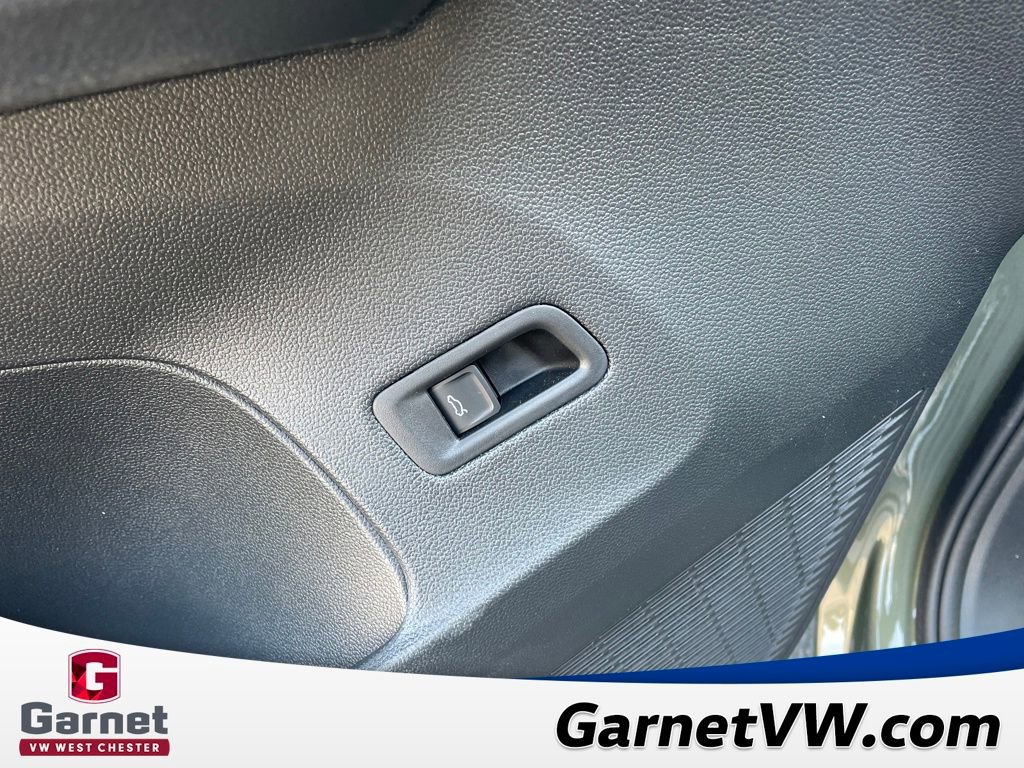 New 2026 Volkswagen Atlas Cross Sport SEL Premium R-Line image 35