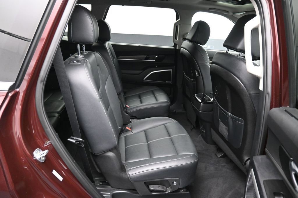 Certified 2022 Kia Telluride EX w/ EX Premium Package FWD image 26