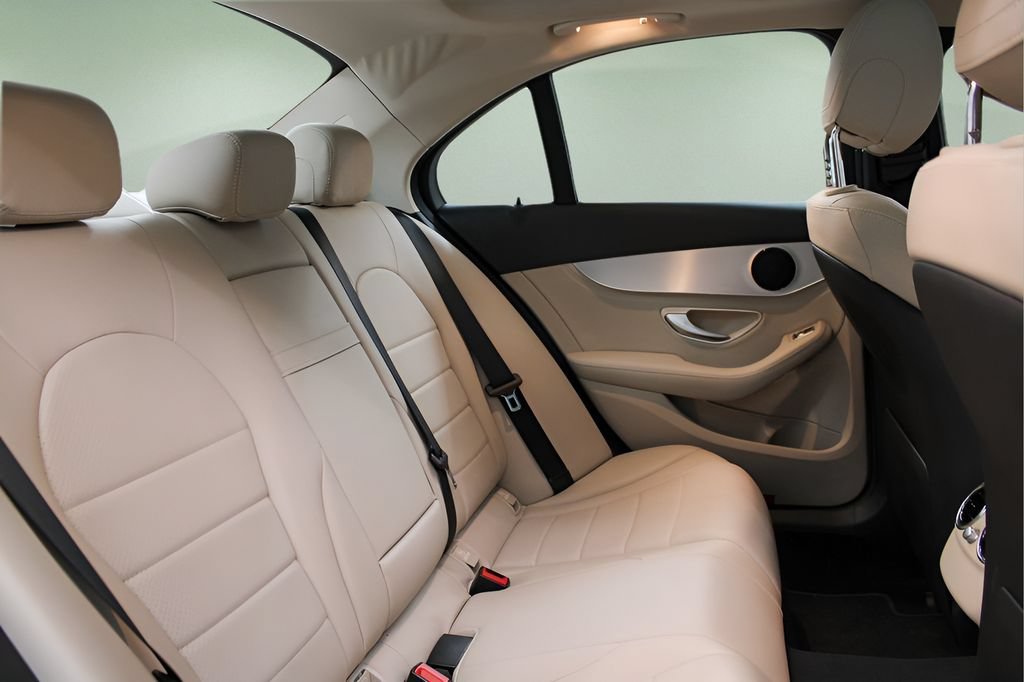 Used 2016 Mercedes-Benz C 300 4MATIC Sedan image 25