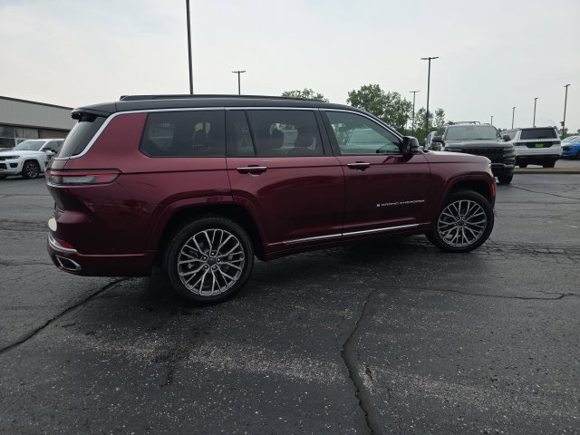 Used 2025 Jeep Grand Cherokee L Summit AWD/4WD image 7