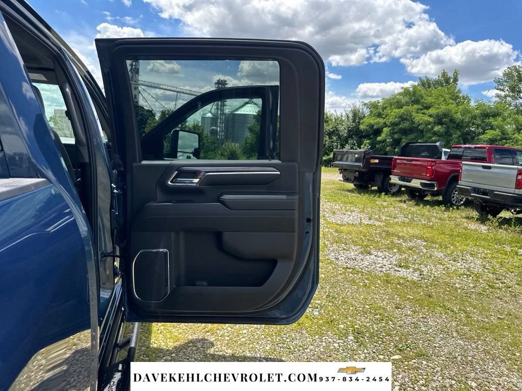 Used 2024 Chevrolet Silverado 2500 LTZ w/ LTZ Plus Package AWD/4WD image 46
