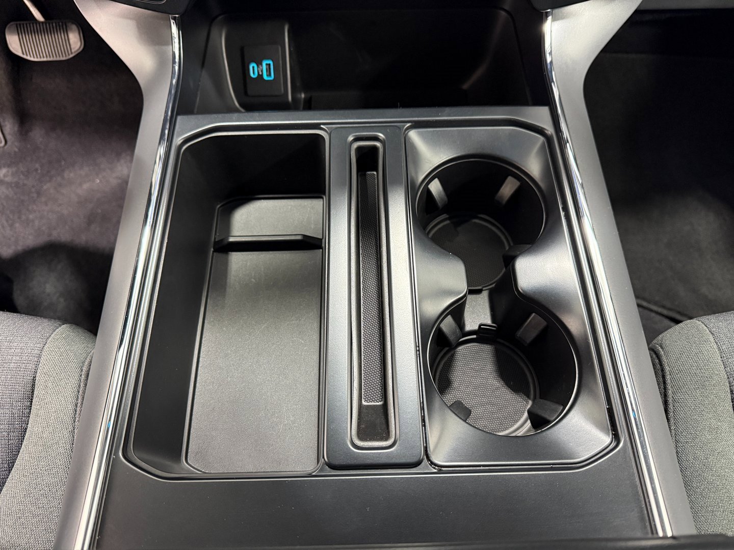 Used 2024 Ford F150 XLT w/ Mobile Office Package image 13