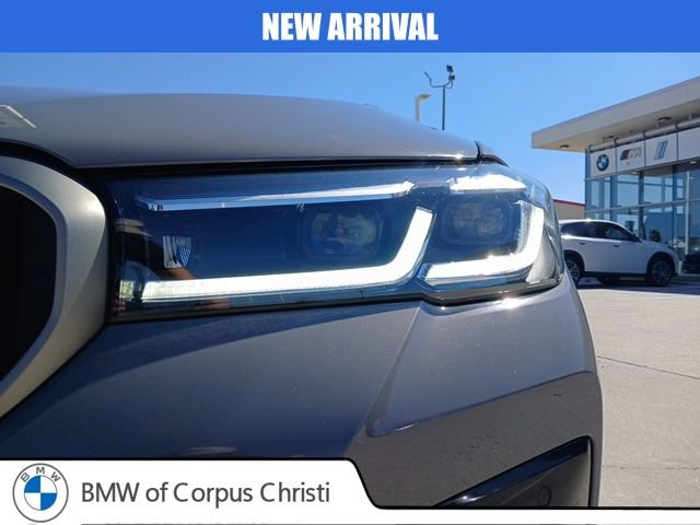 Used 2021 BMW M550i xDrive w/ Executive Package image 4