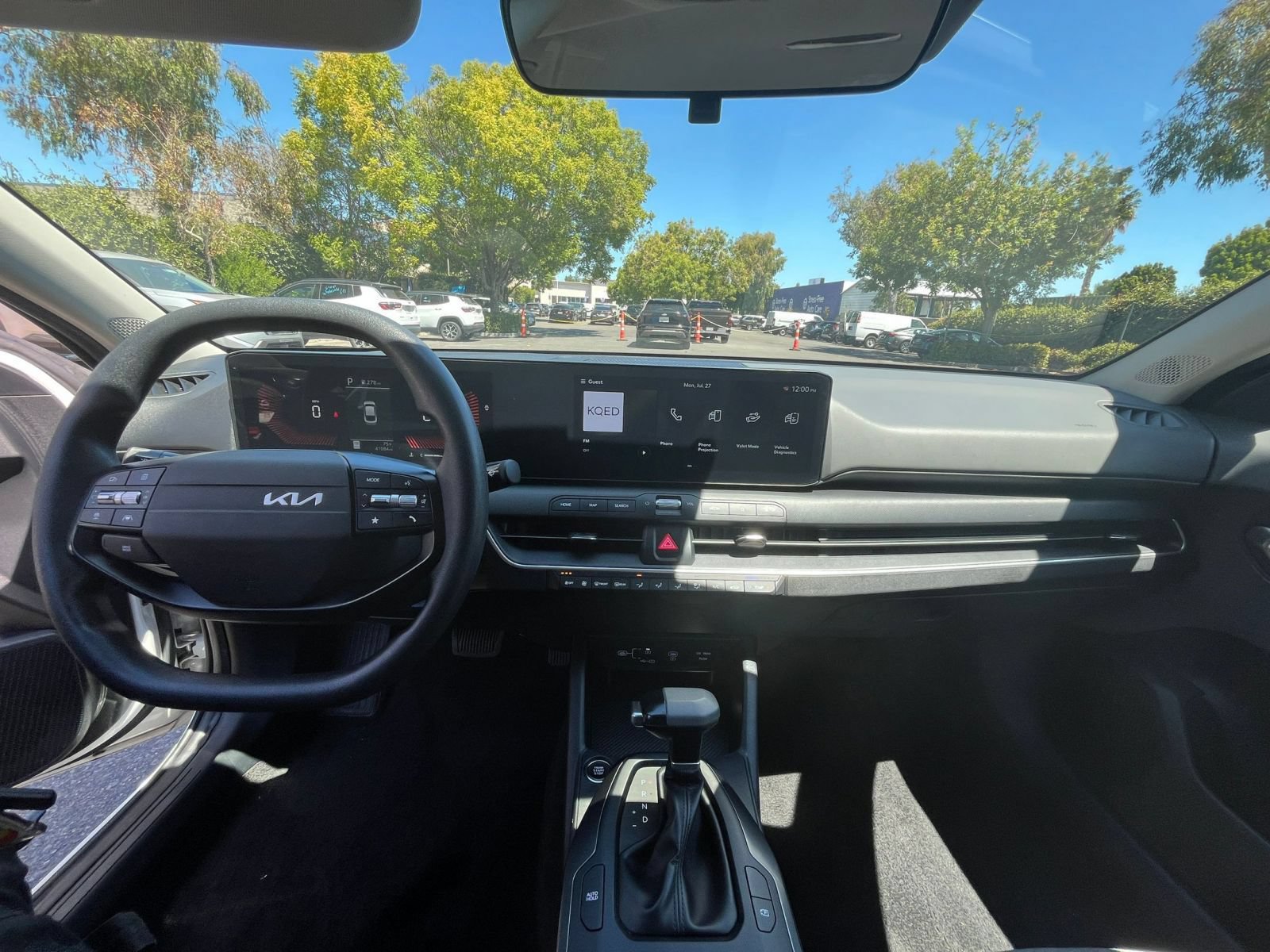 Used 2025 Kia K4 FWD image 32