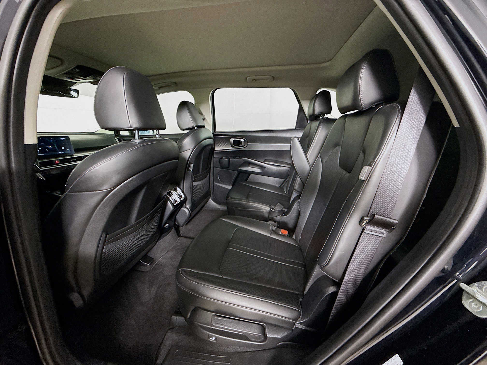 Used 2024 Kia Sorento EX w/ Panoramic Sunroof Package image 30