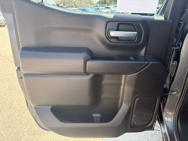Used 2021 Chevrolet Silverado 1500 LT AWD/4WD image 13
