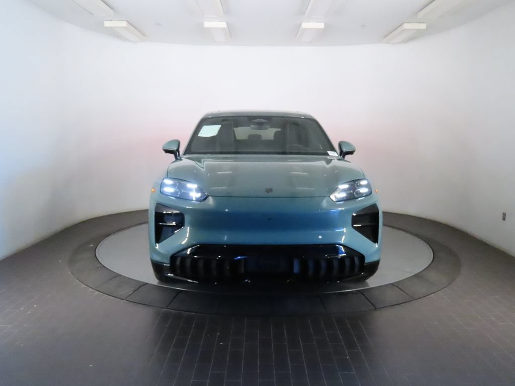 New 2026 Porsche Cayenne Turbo AWD/4WD image 10