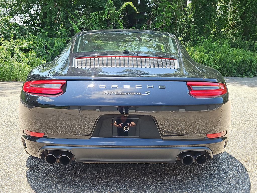 Used 2017 Porsche 911 Carrera S RWD image 6