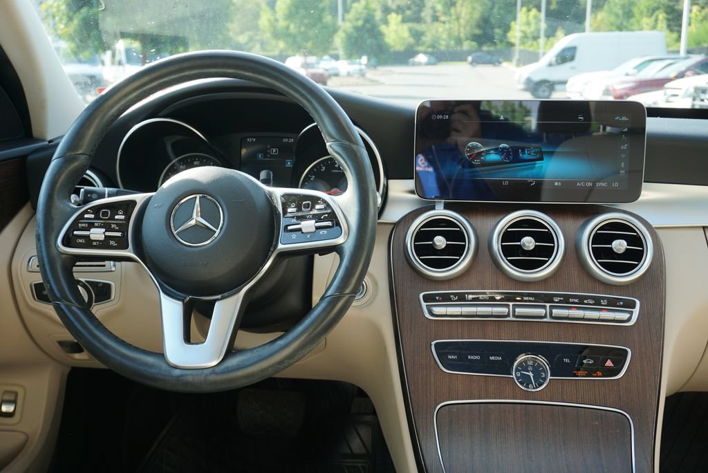 Certified 2020 Mercedes-Benz C 300 4MATIC Sedan image 28