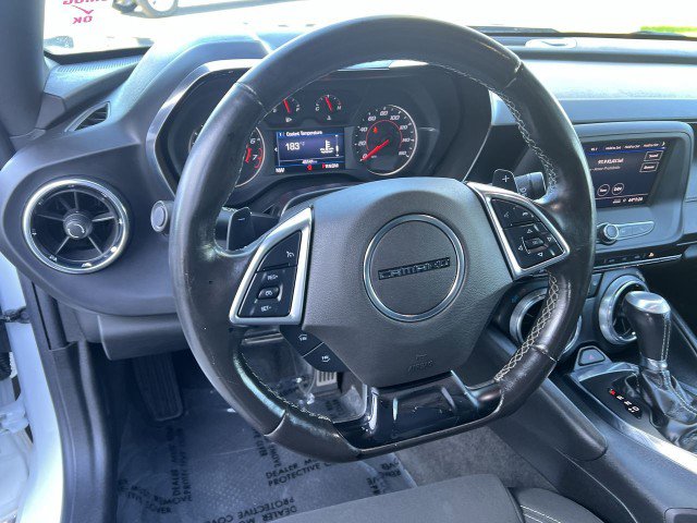 Used 2020 Chevrolet Camaro LT image 11