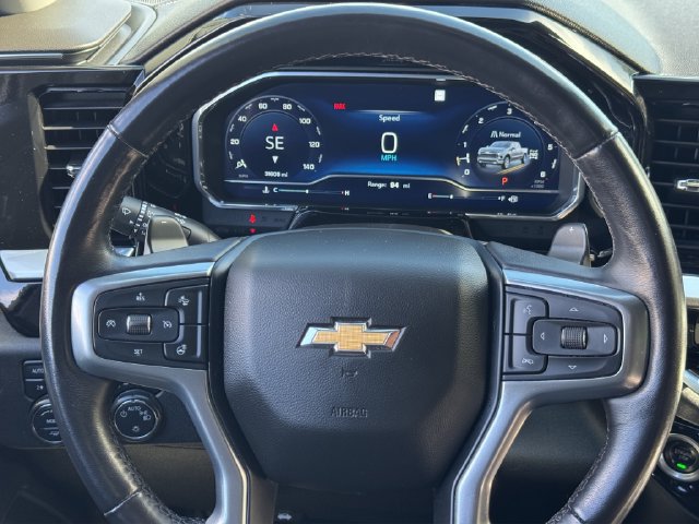Used 2022 Chevrolet Silverado 1500 LT AWD/4WD image 16