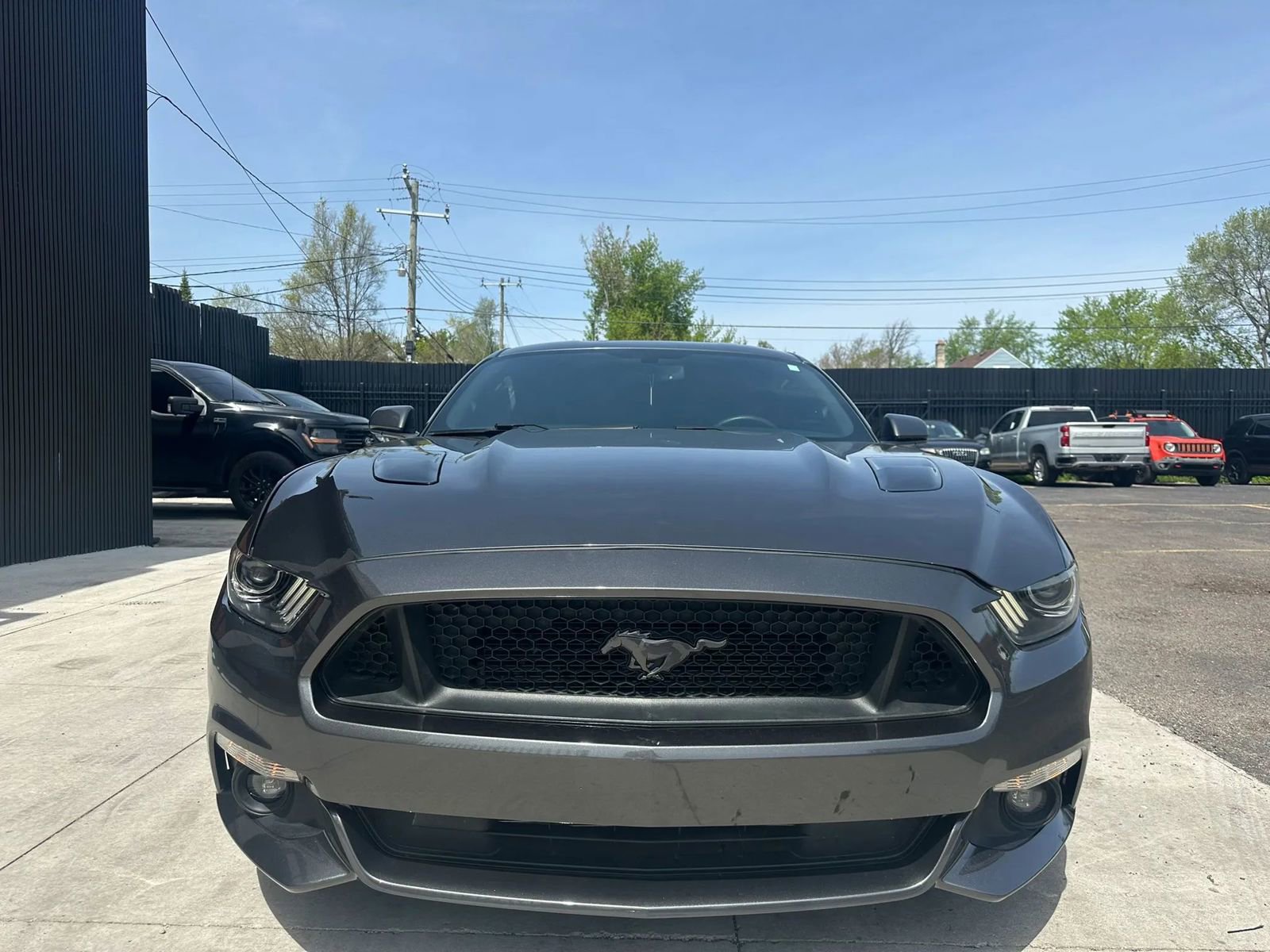 Used 2016 Ford Mustang GT RWD image 2