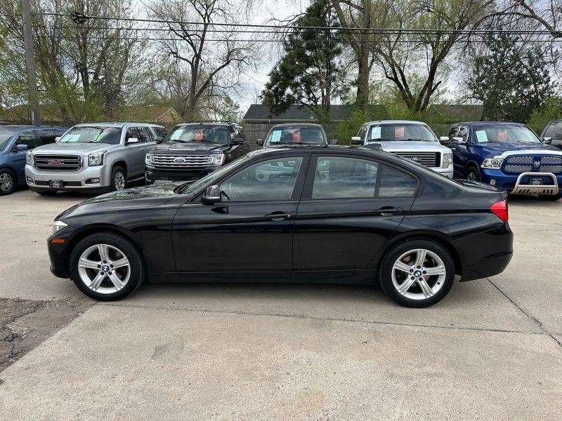 Used 2014 BMW 328i xDrive Sedan AWD/4WD image 4