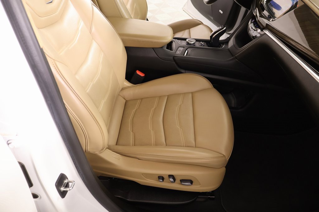 Used 2021 Cadillac XT6 Premium Luxury w/ Platinum Package image 14