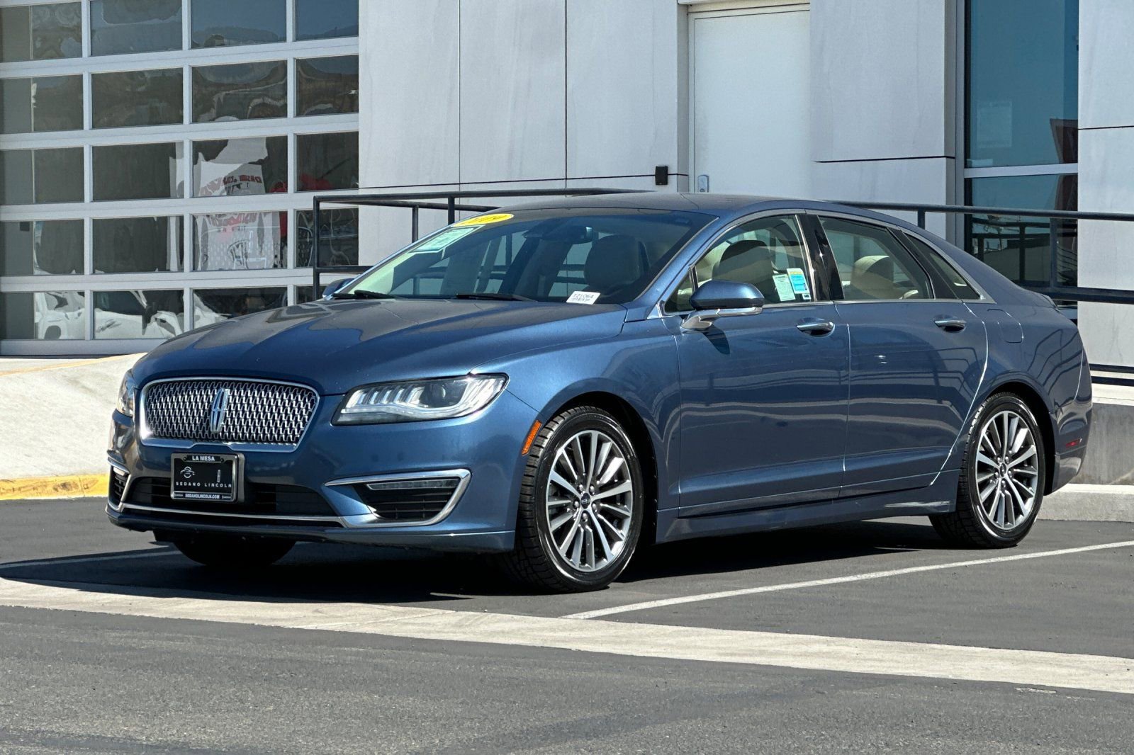 Used 2019 Lincoln MKZ Reserve FWD image 7