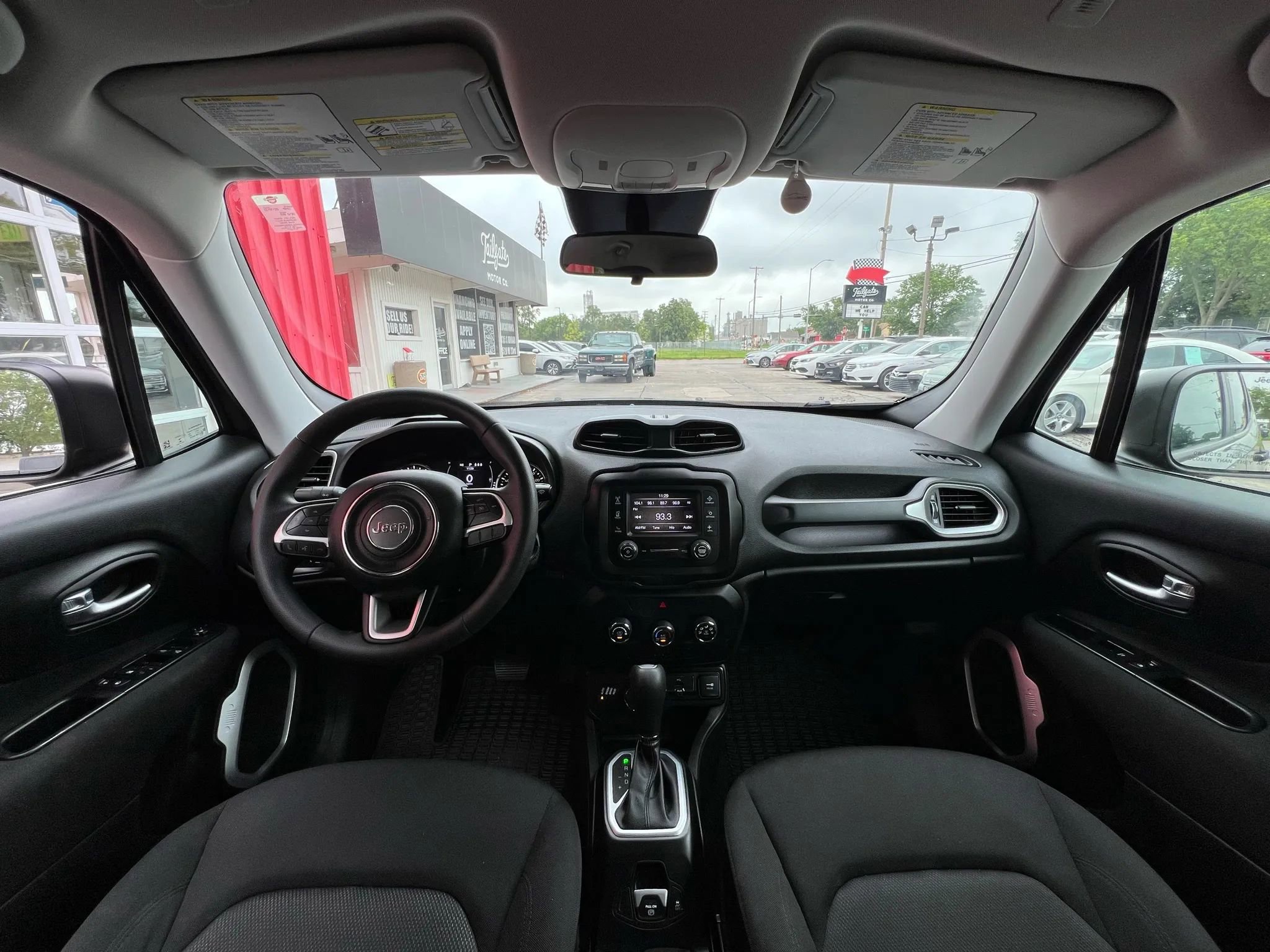 Used 2019 Jeep Renegade Sport w/ Sport Appearance Group image 20