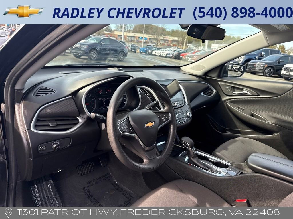 Used 2024 Chevrolet Malibu LT image 4