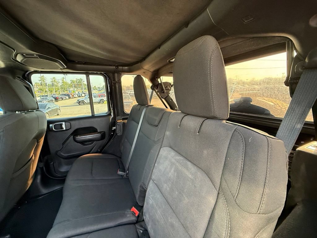 Used 2018 Jeep Wrangler Unlimited Sport S AWD/4WD image 25