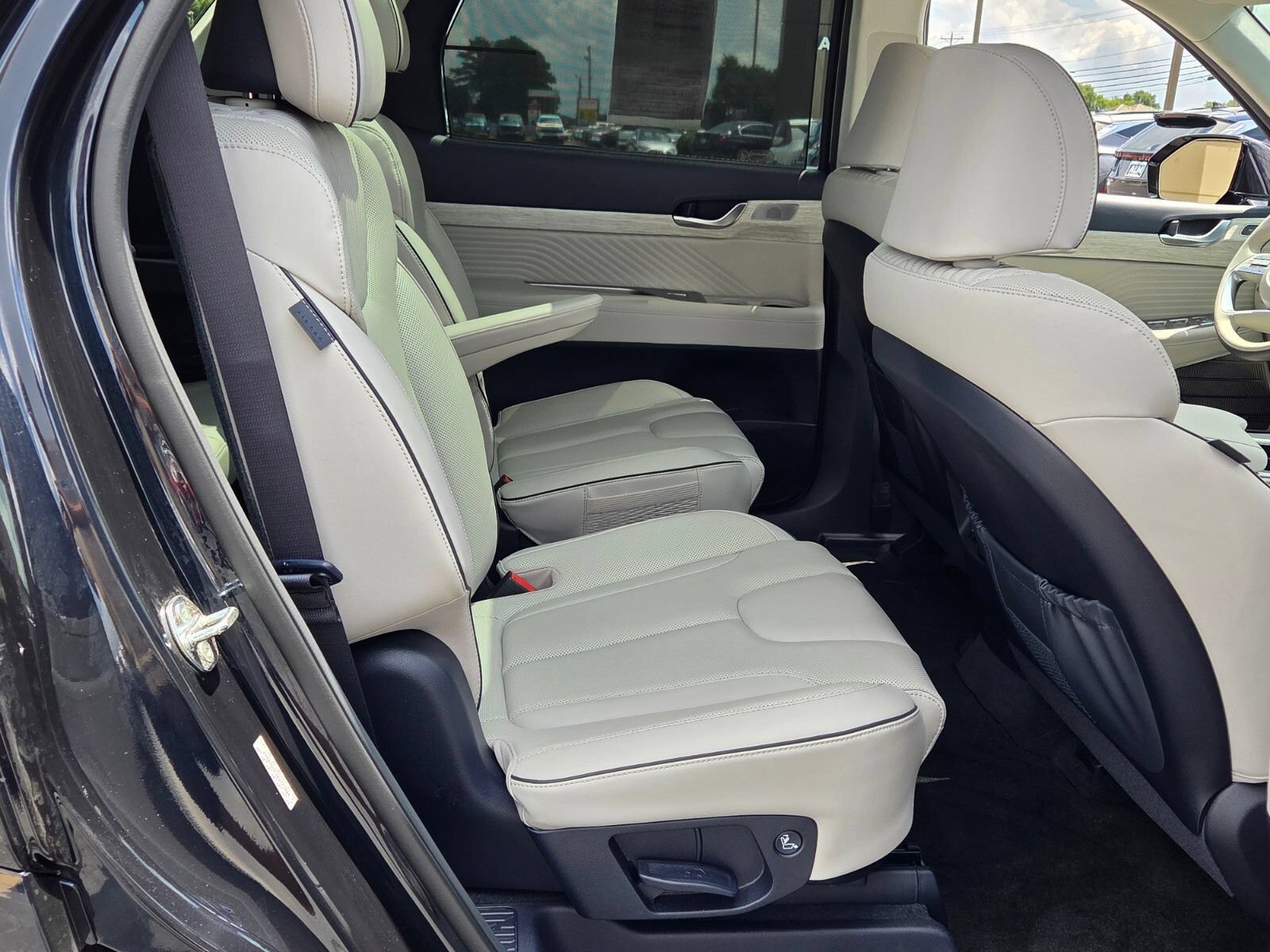 Used 2024 Hyundai Palisade Calligraphy AWD/4WD image 15