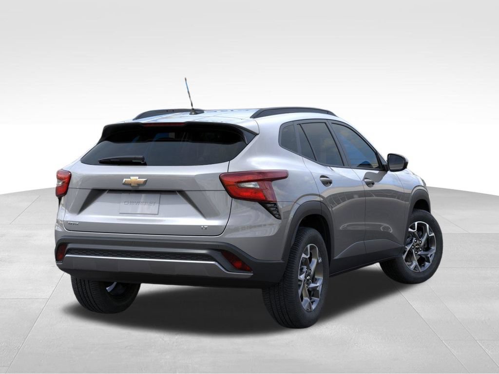 New 2026 Chevrolet Trax LT w/ Driver Confidence Package FWD image 4