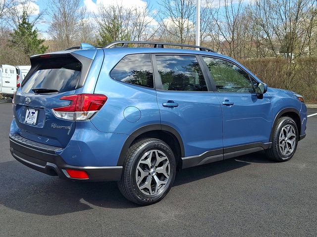 Certified 2023 Subaru Forester Premium image 6