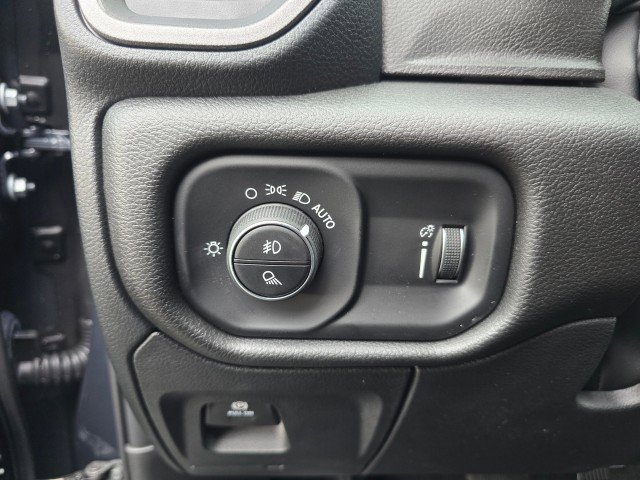 New 2026 RAM 1500 Classic Warlock image 26