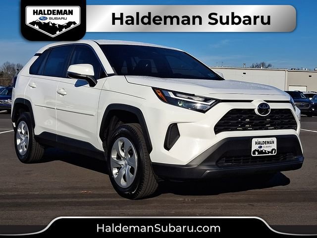 Used 2023 Toyota RAV4 LE image 1