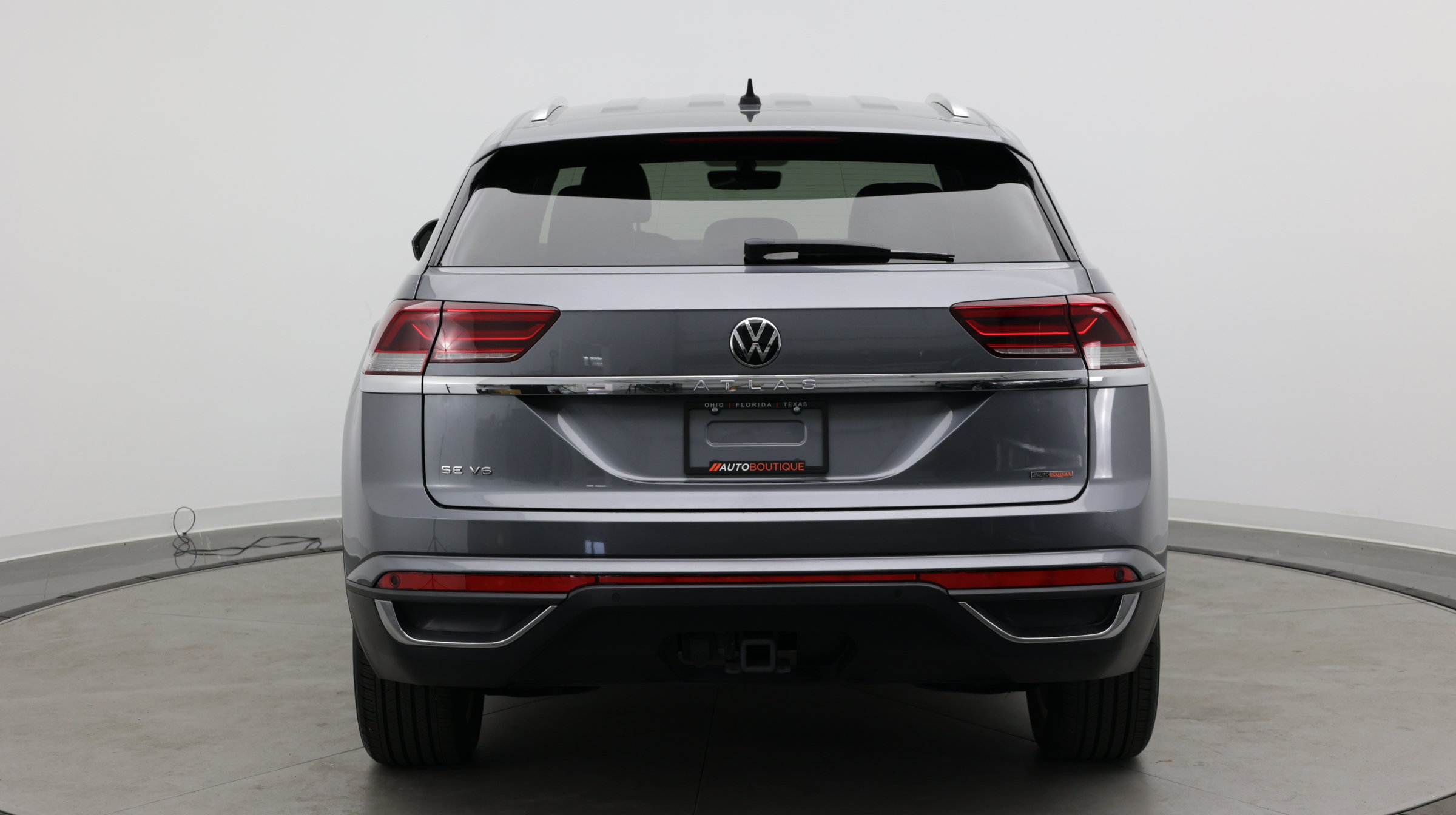Used 2023 Volkswagen Atlas Cross Sport SE FWD image 6
