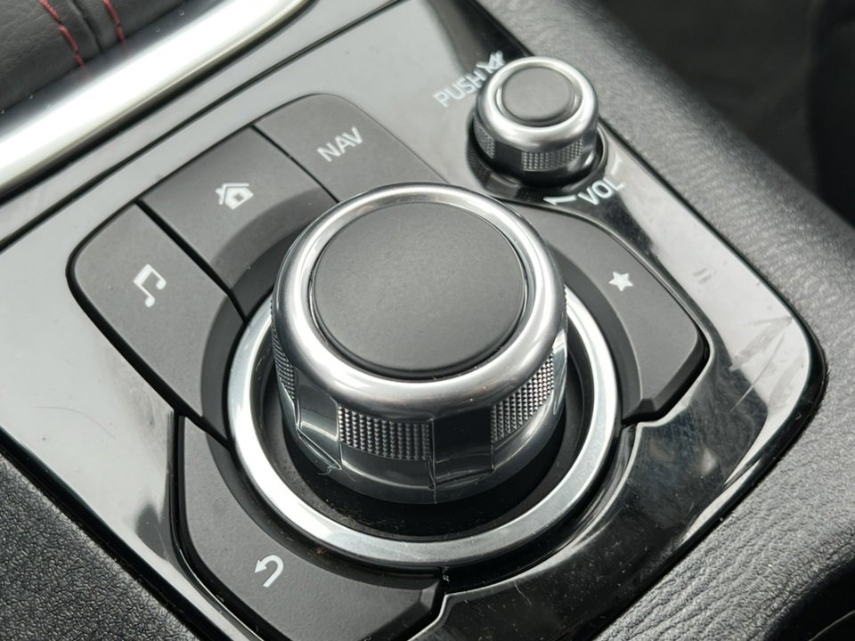 Used 2014 MAZDA MAZDA3 i Grand Touring image 24