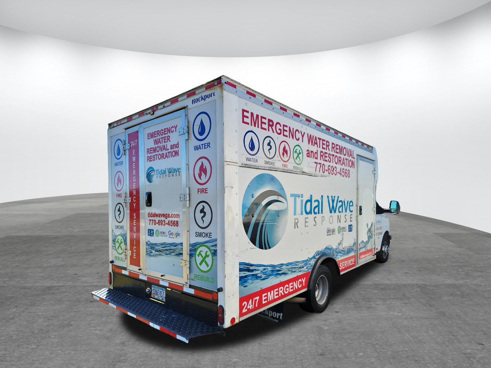 Used 2018 GMC Savana 3500 w/ Power Convenience Package image 4