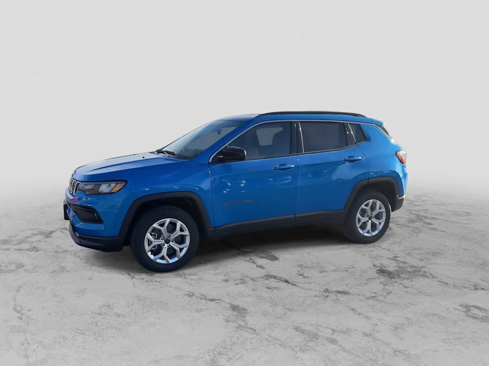 New 2026 Jeep Compass Latitude image 4