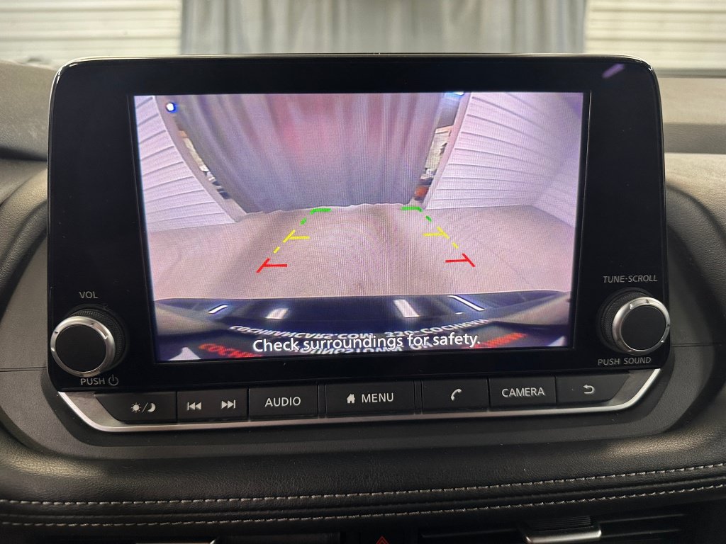 Used 2024 Nissan Rogue SV AWD/4WD image 13