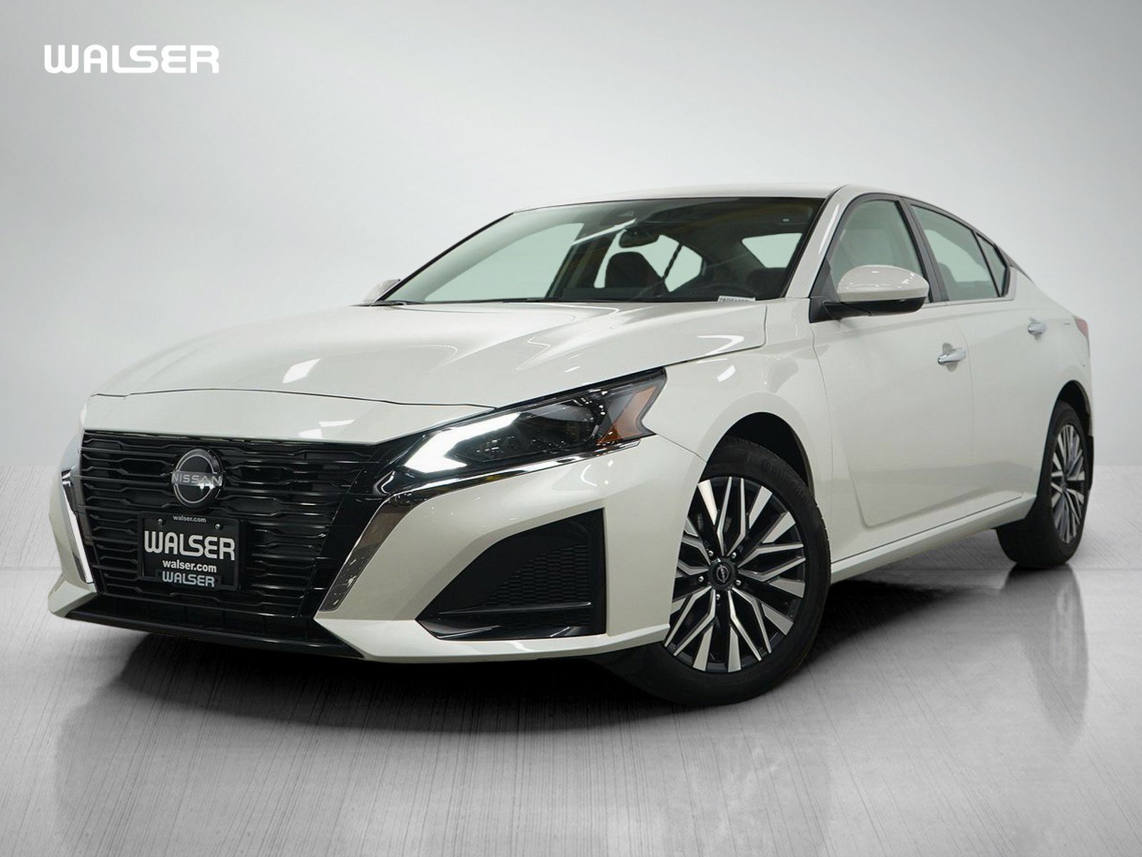 Used 2023 Nissan Altima 2.5 SV w/ SV Premium Package