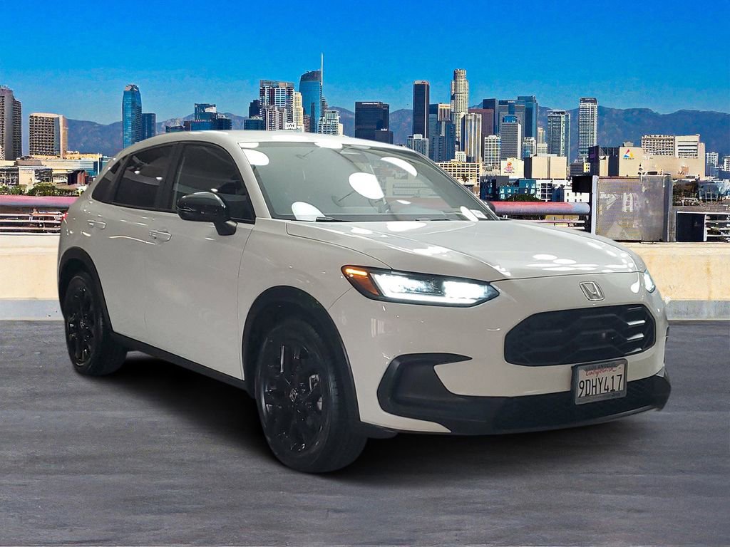 Used 2023 Honda HR-V Sport image 3