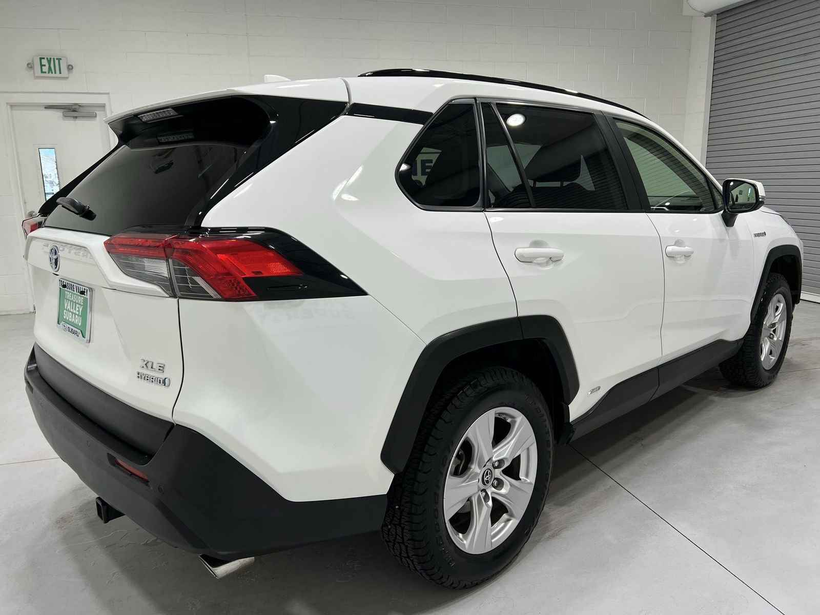 Used 2019 Toyota RAV4 XLE w/ Convenience Package image 8