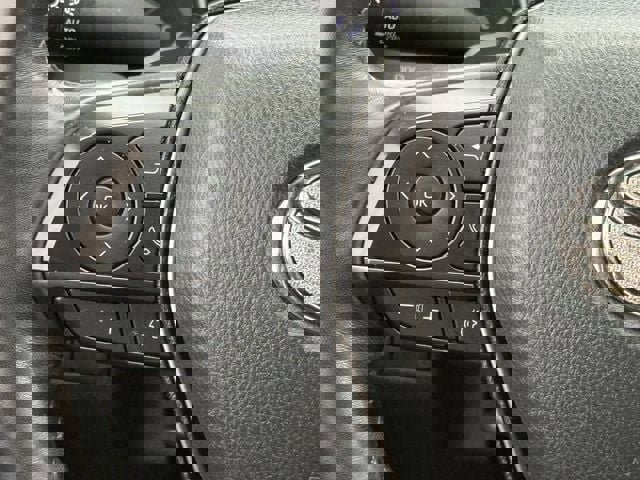 Used 2022 Toyota Camry SE FWD image 12