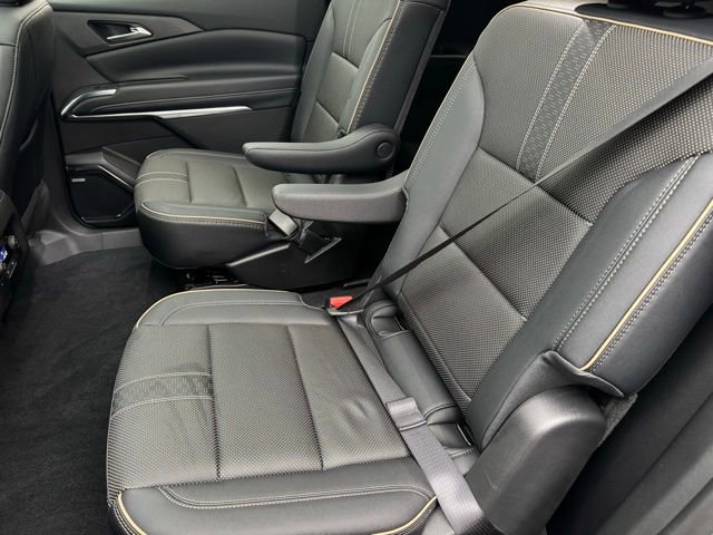 Used 2025 Chevrolet Traverse High Country w/ LPO, Floor Liner Package image 7