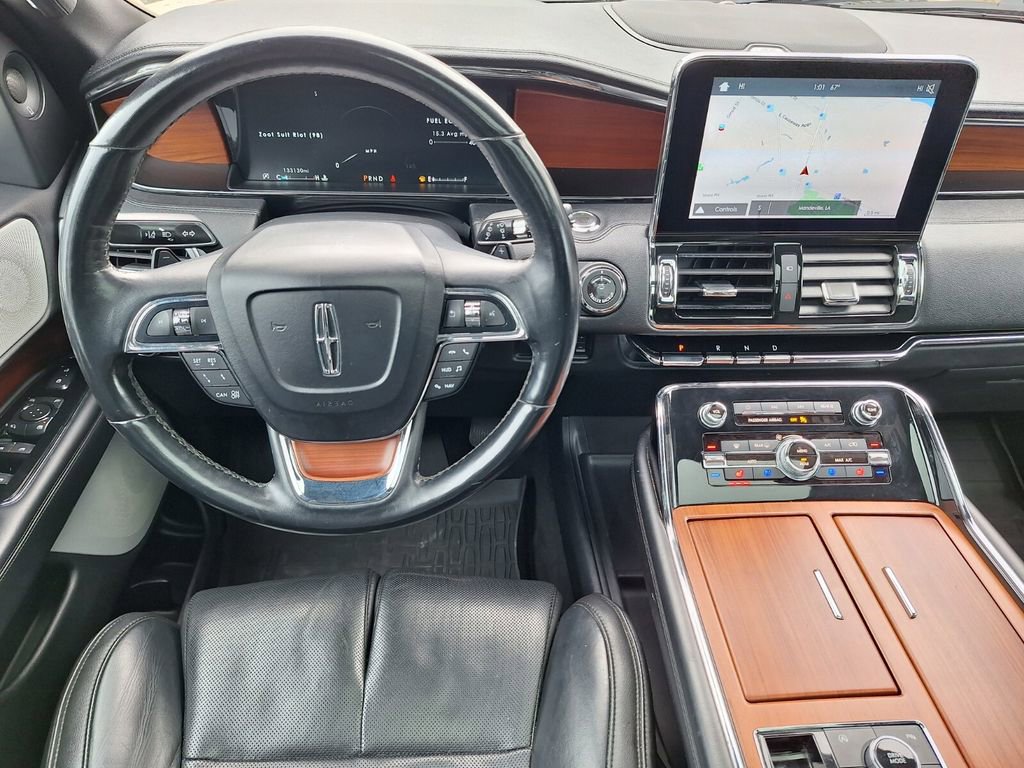 Used 2018 Lincoln Navigator L Reserve w/ Technology Package image 22