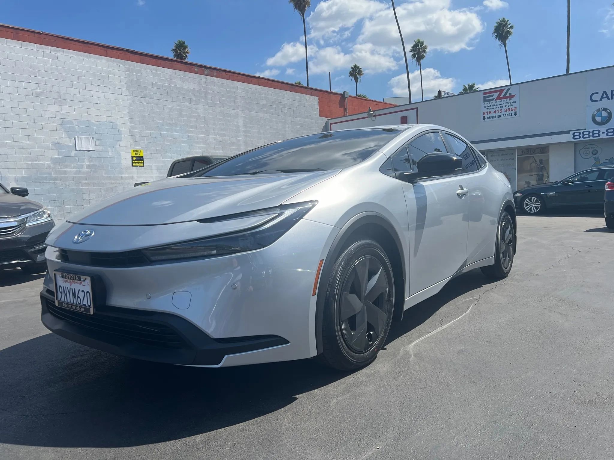 Used 2024 Toyota Prius LE image 2