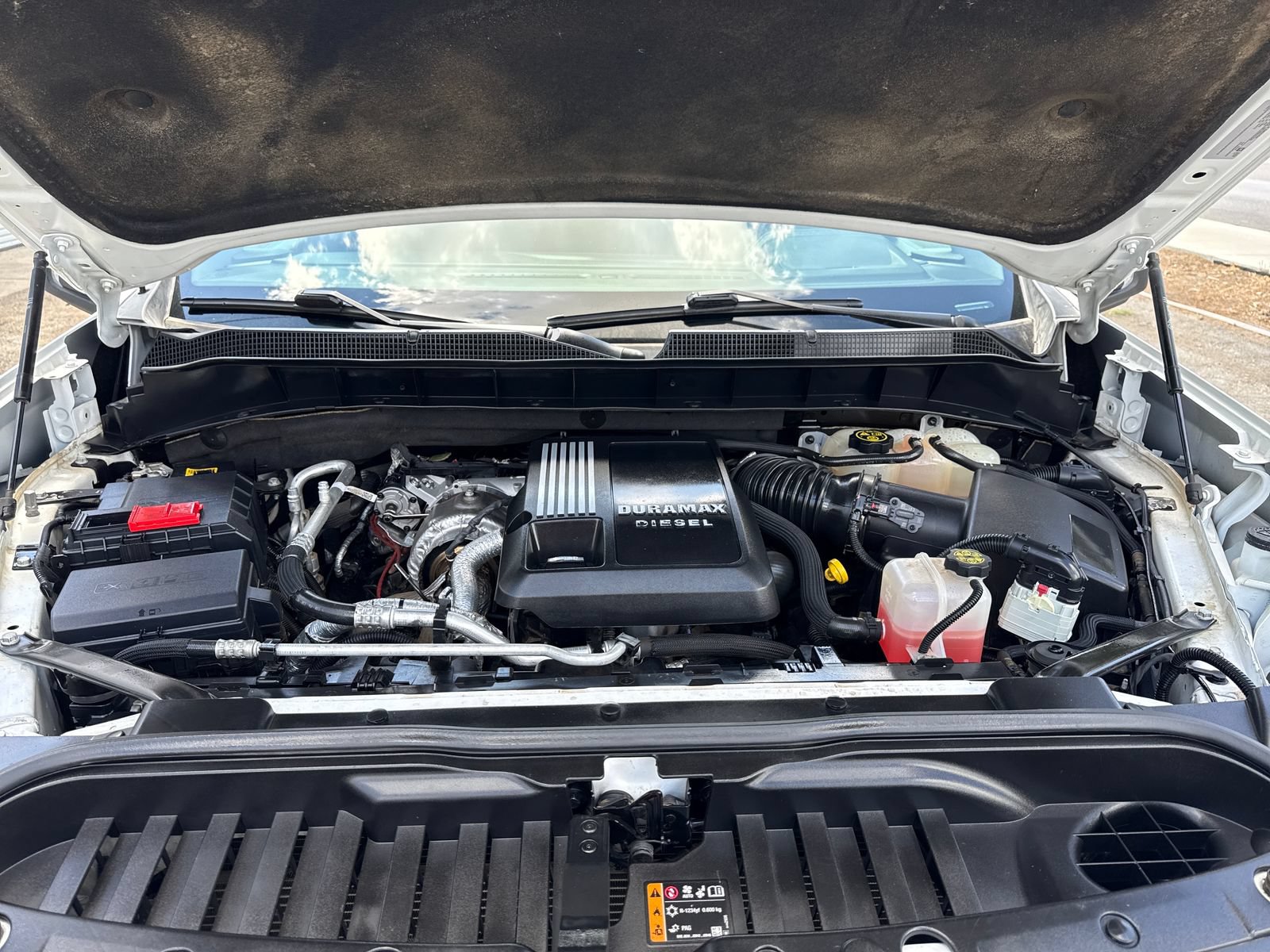 Used 2023 Chevrolet Silverado 1500 LT AWD/4WD image 22